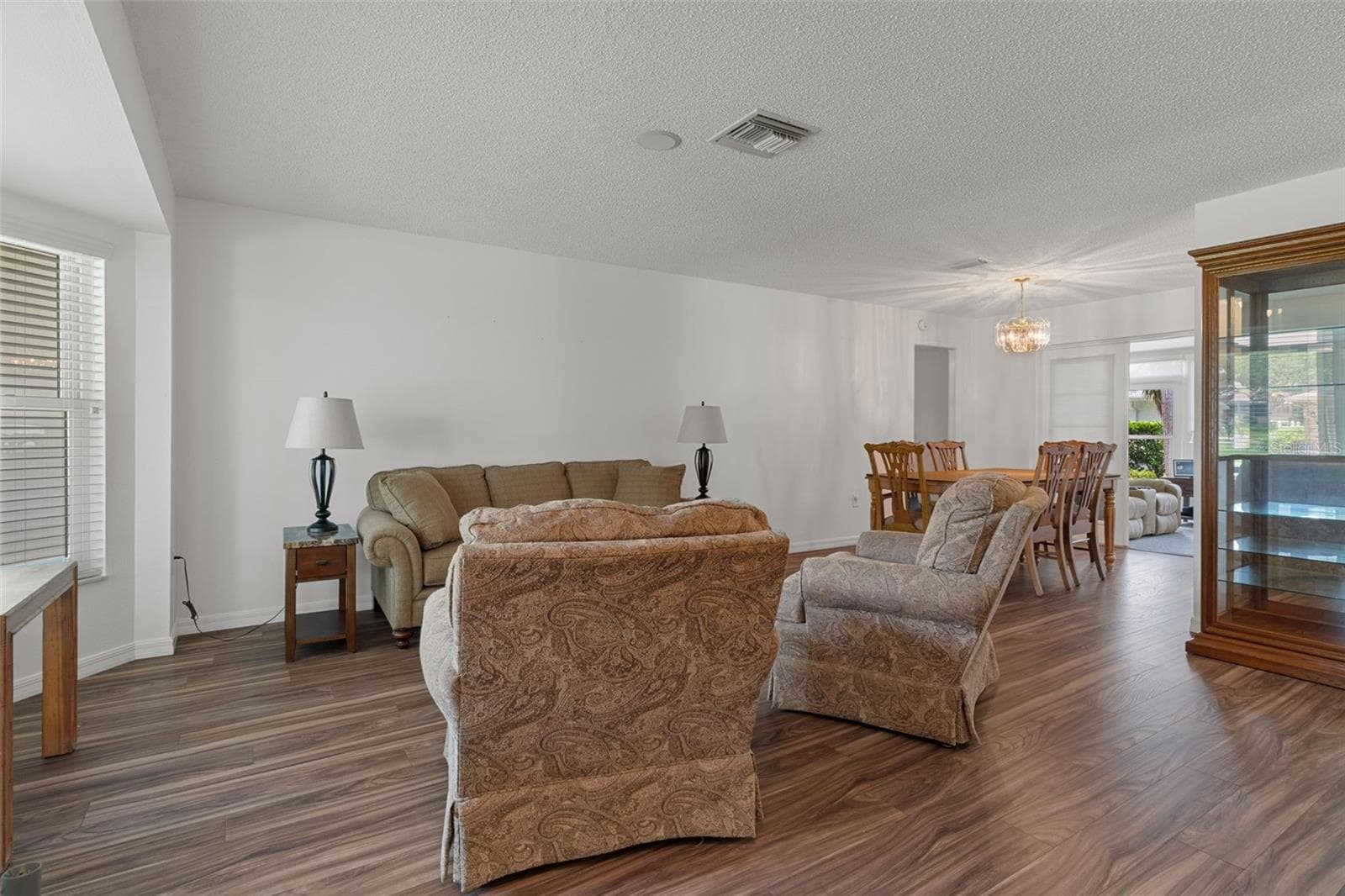 Single Family Residence at 7196 CROWN OAKS DR, SPRING HILL, photo 6 of 83