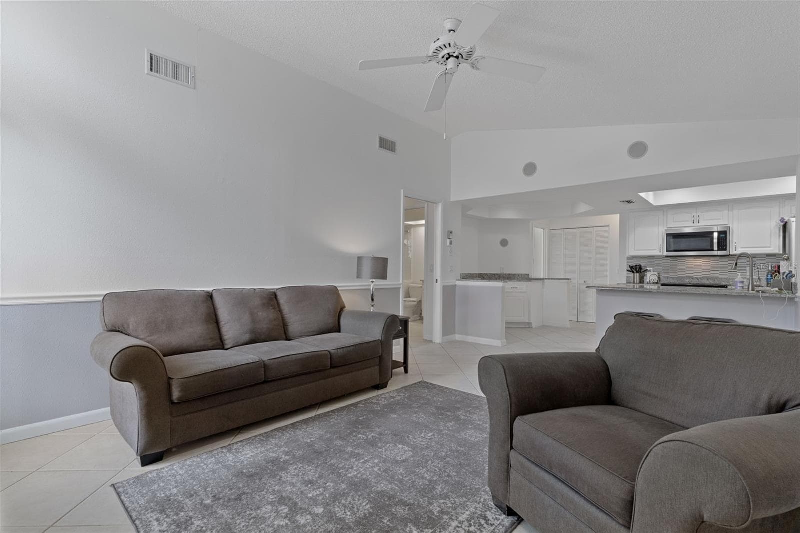 Single Family Residence at 7196 CROWN OAKS DR, SPRING HILL, photo 19 of 83