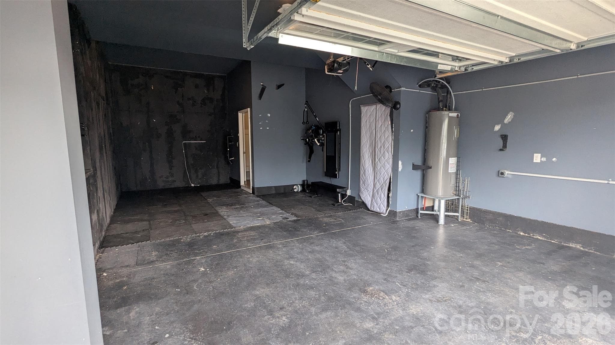 Oversized Garage - 12417 Bryton Ridge Parkway, Huntersville
