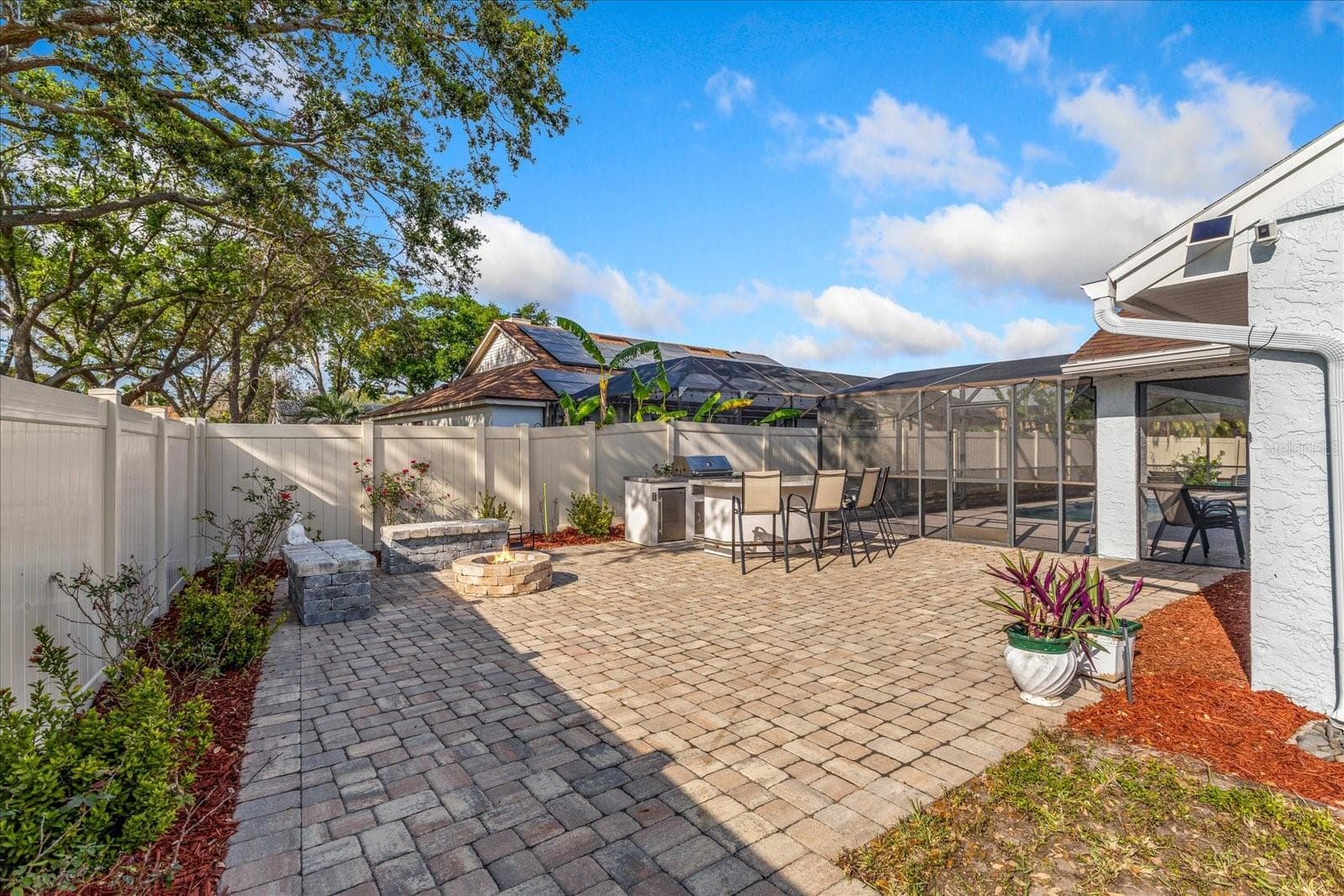 Single Family Residence at 2821 LONE FEATHER DR, ORLANDO, photo 4 of 31