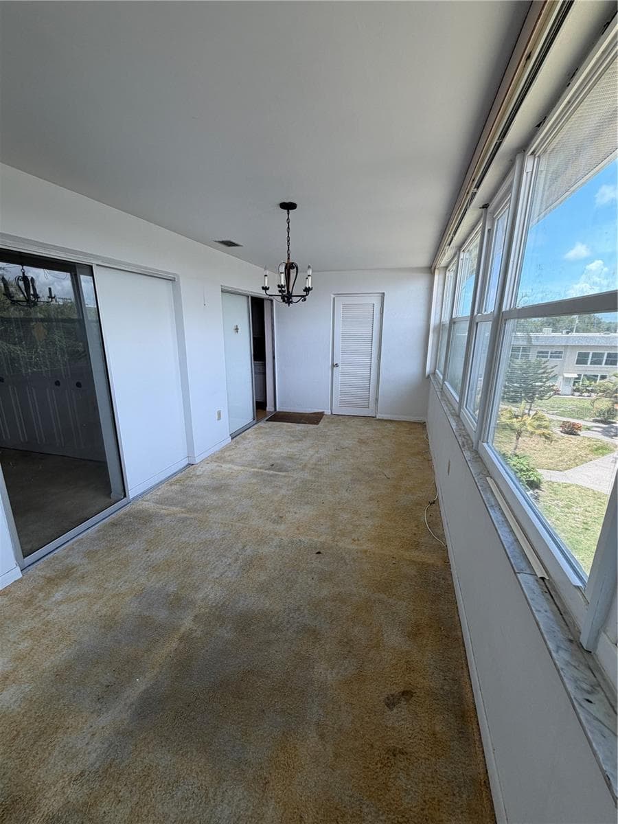 Florida Room - 5725 12TH AVE N #306D, ST PETERSBURG