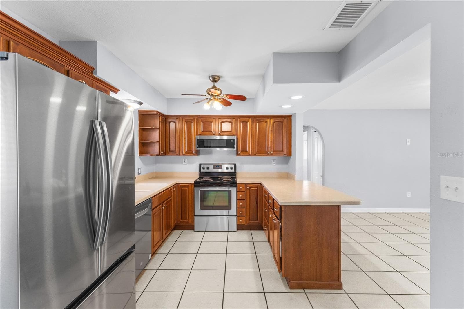 Single Family Residence at 605 S FLORIDA AVE, TARPON SPRINGS, photo 12 of 44