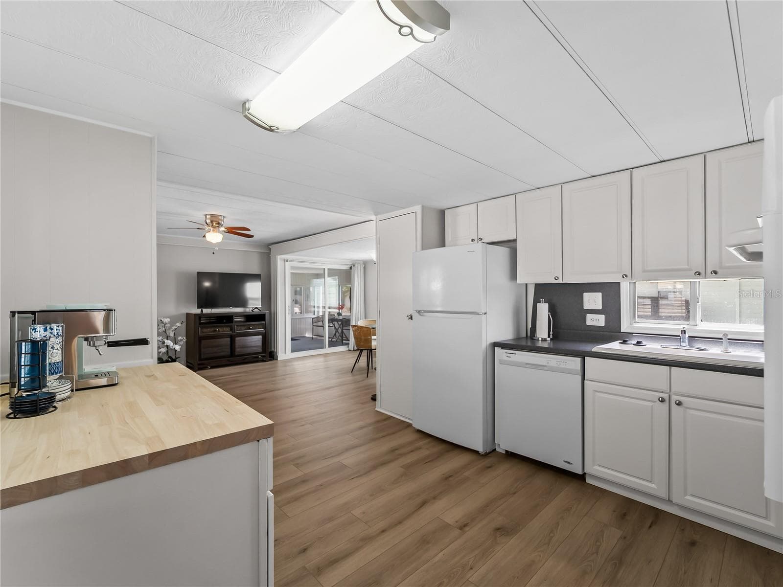 Mobile Home at 3402 SHINGLE OAK TER, SARASOTA, photo 17 of 63