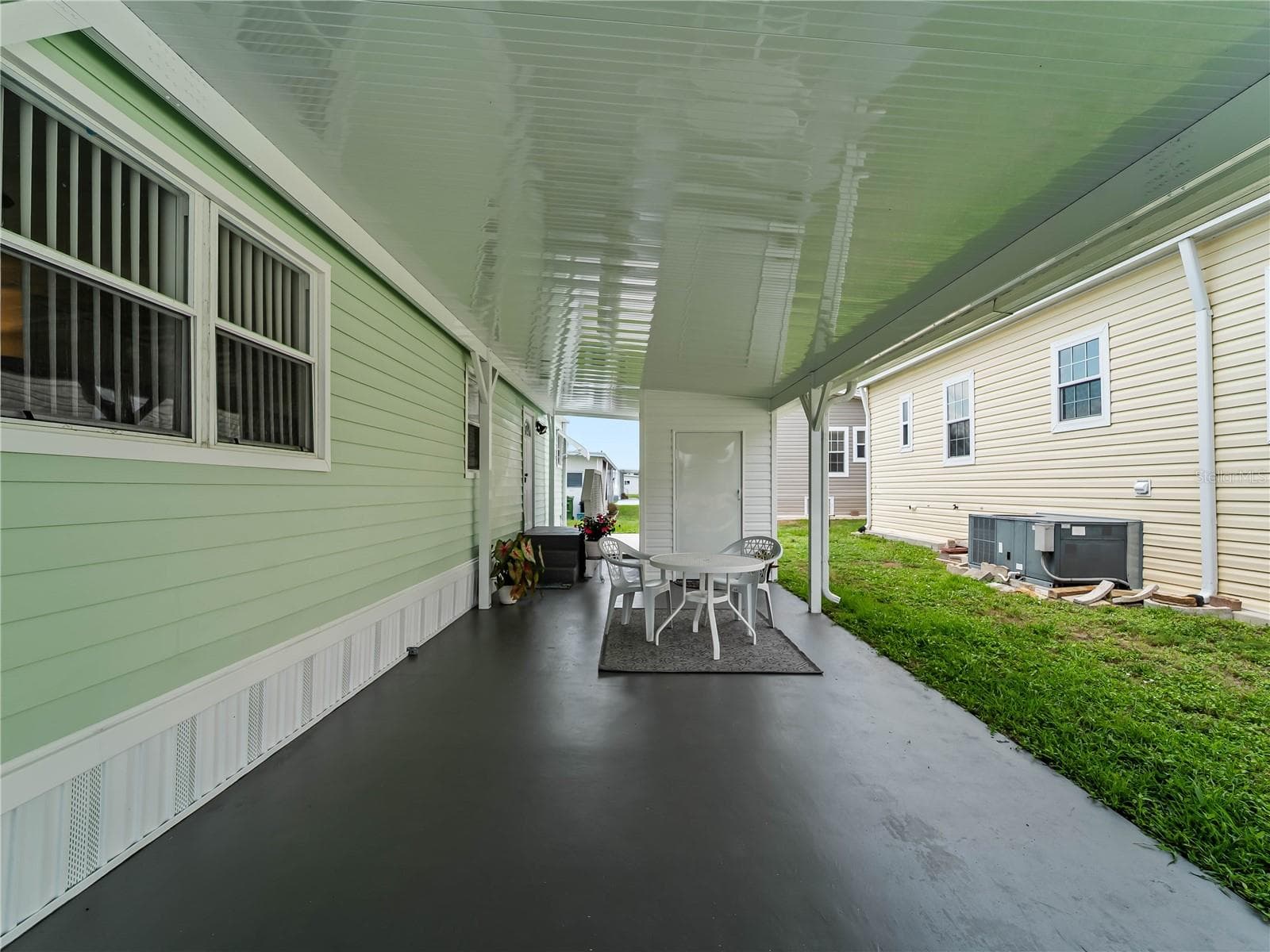 Mobile Home at 3402 SHINGLE OAK TER, SARASOTA, photo 33 of 63