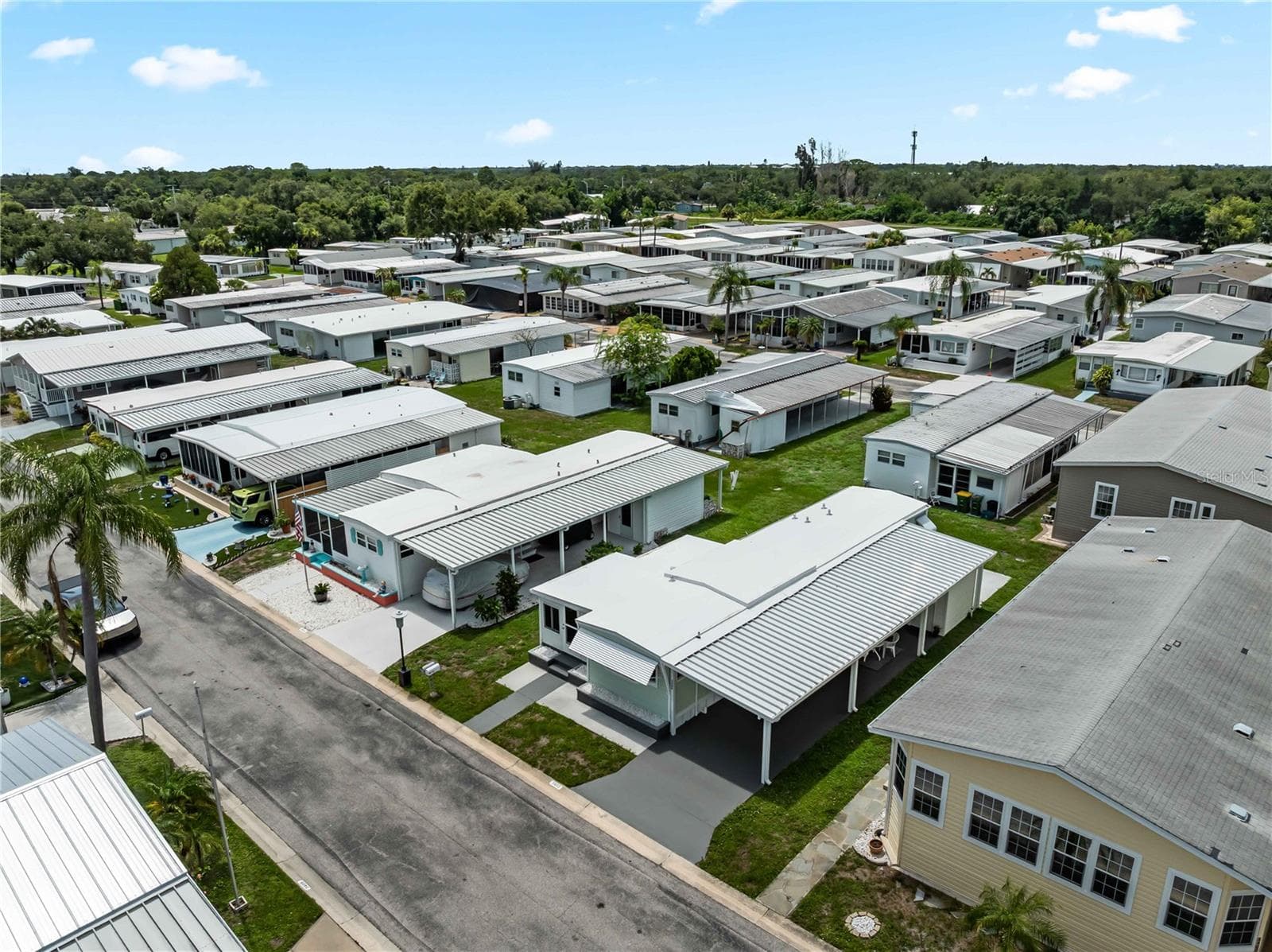 Mobile Home at 3402 SHINGLE OAK TER, SARASOTA, photo 39 of 63