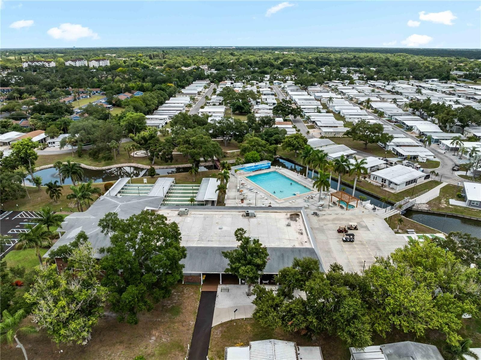 Mobile Home at 3402 SHINGLE OAK TER, SARASOTA, photo 42 of 63