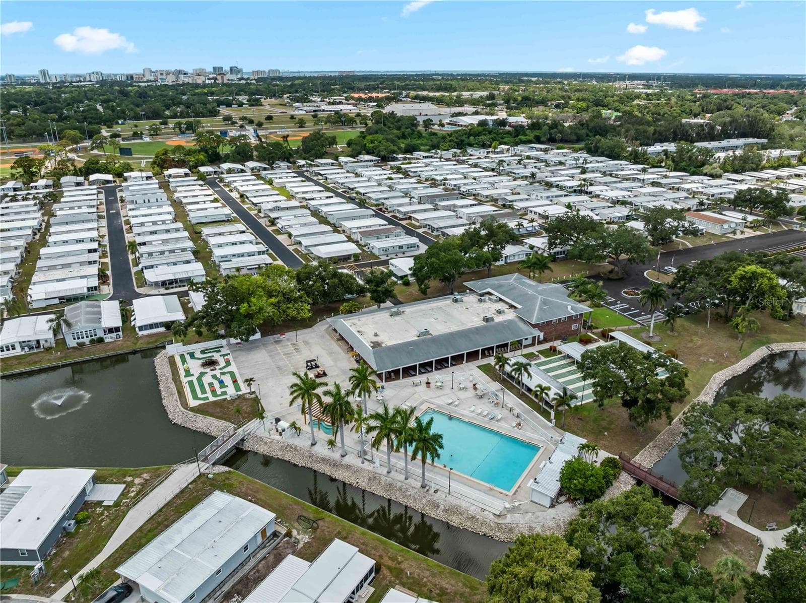 Mobile Home at 3402 SHINGLE OAK TER, SARASOTA, photo 45 of 63