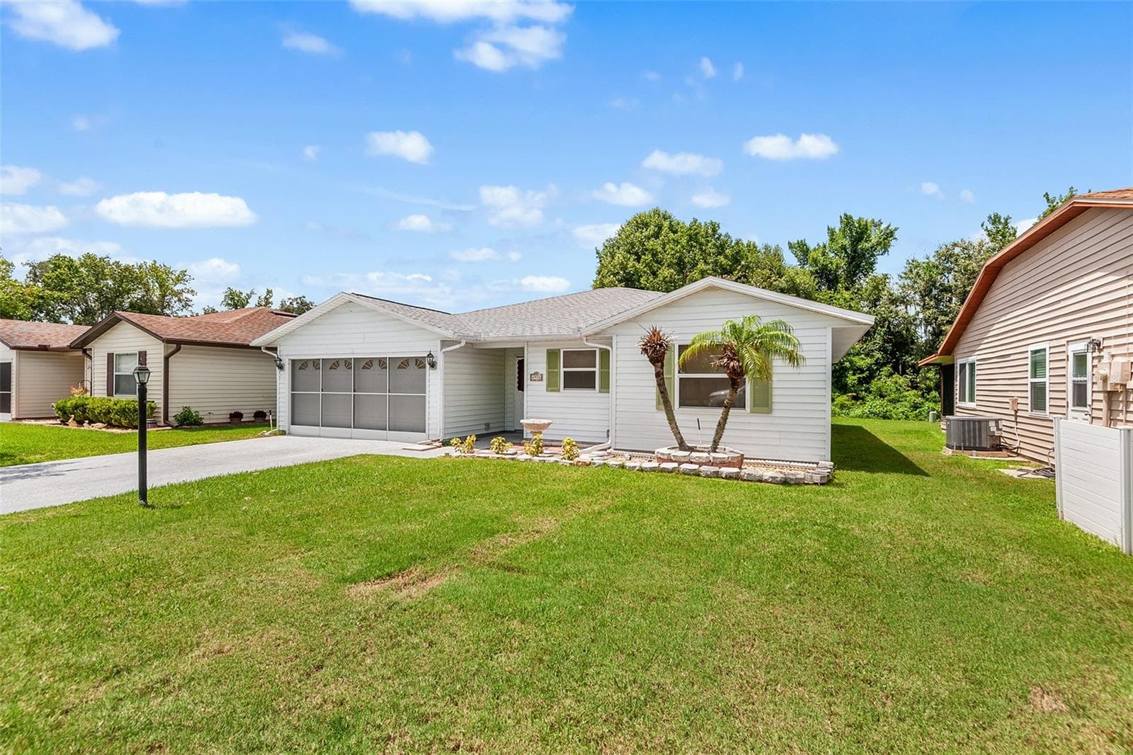 Single Family Residence at 4976 PLEASANT HOLLOW TRL, LAKELAND, photo 2 of 36