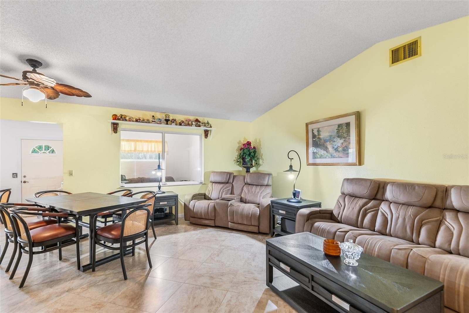Single Family Residence at 4976 PLEASANT HOLLOW TRL, LAKELAND, photo 8 of 36