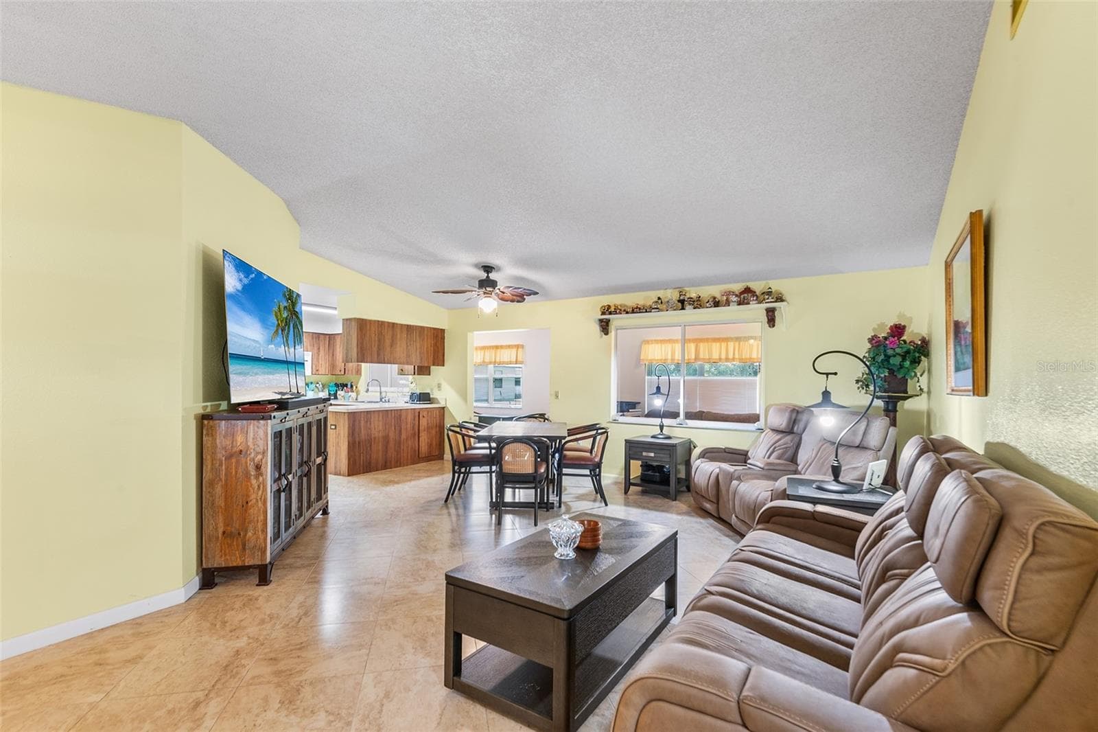 Single Family Residence at 4976 PLEASANT HOLLOW TRL, LAKELAND, photo 10 of 36