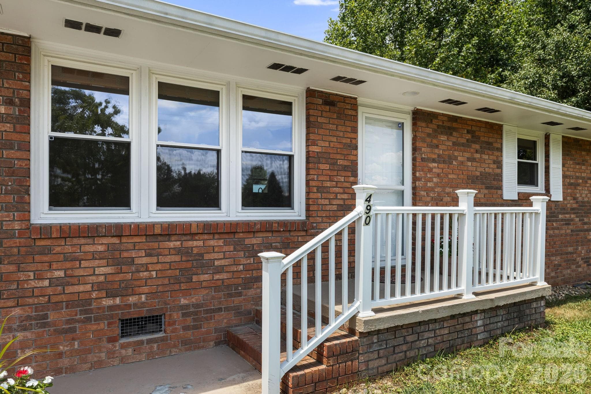 Single Family Residence at 490 ecusta Road, Brevard, photo 4 of 25