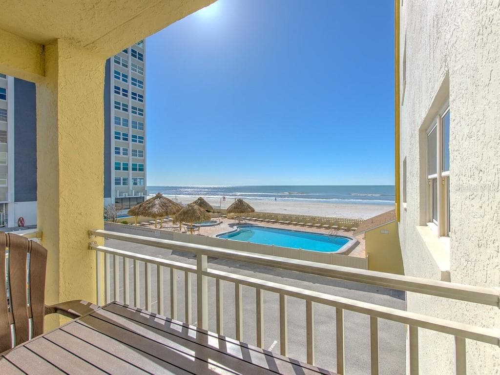 17450 GULF BLVD #103
