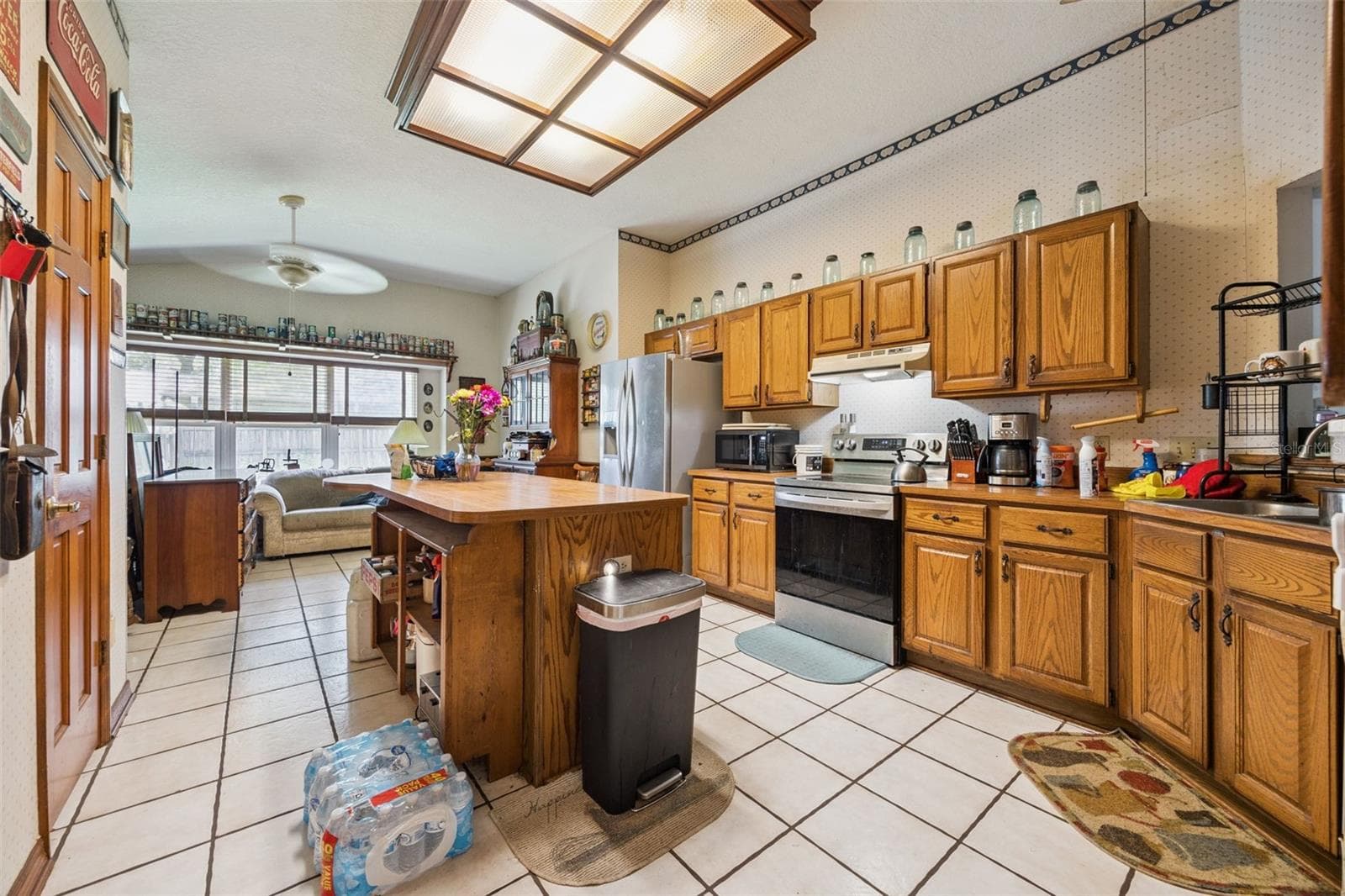 Single Family Residence at 175 WHITE DOVE AVE, ORANGE CITY, photo 8 of 29