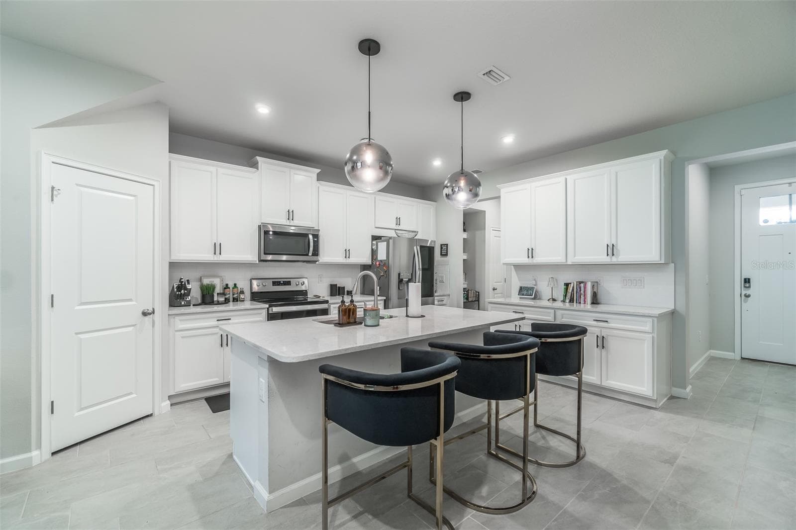 Townhouse at 8518 PRIMROSE WILLOW PL, ODESSA, photo 13 of 27