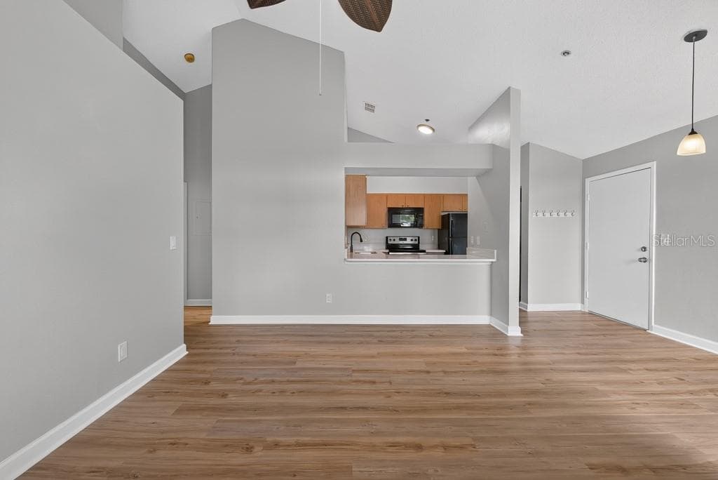 Condominium at 3002 W CLEVELAND ST #D11, TAMPA, photo 10 of 48