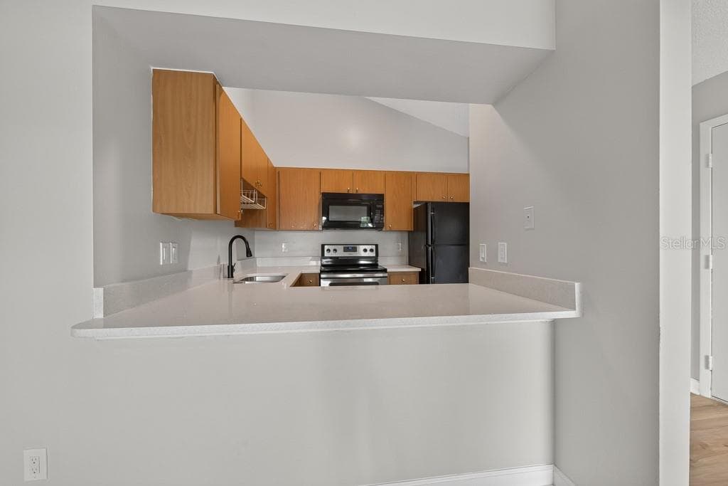 Condominium at 3002 W CLEVELAND ST #D11, TAMPA, photo 13 of 48