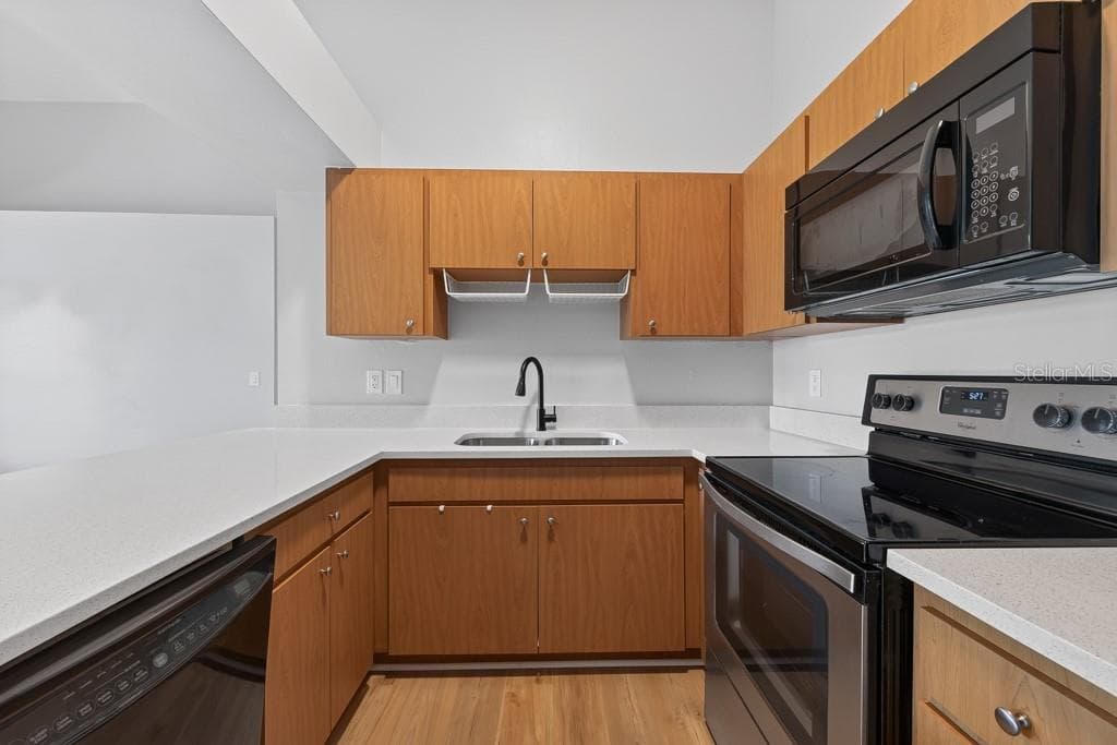 Condominium at 3002 W CLEVELAND ST #D11, TAMPA, photo 17 of 48