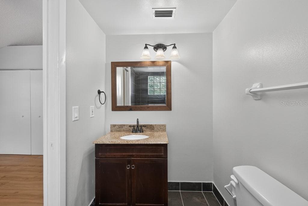 Condominium at 3002 W CLEVELAND ST #D11, TAMPA, photo 27 of 48