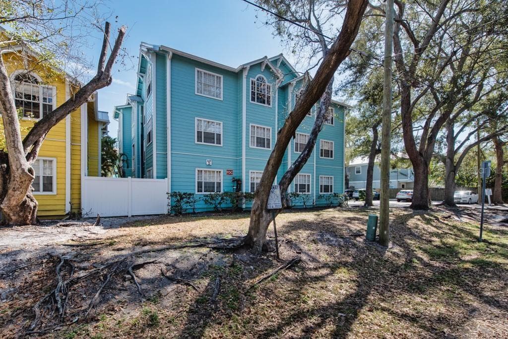 Condominium at 3002 W CLEVELAND ST #D11, TAMPA, photo 36 of 48
