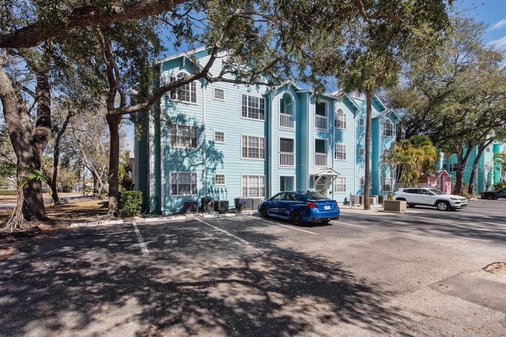 Condominium at 3002 W CLEVELAND ST #D11, TAMPA, photo 38 of 48