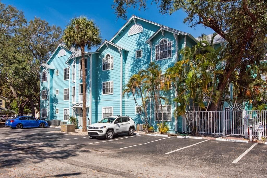 Condominium at 3002 W CLEVELAND ST #D11, TAMPA, photo 39 of 48