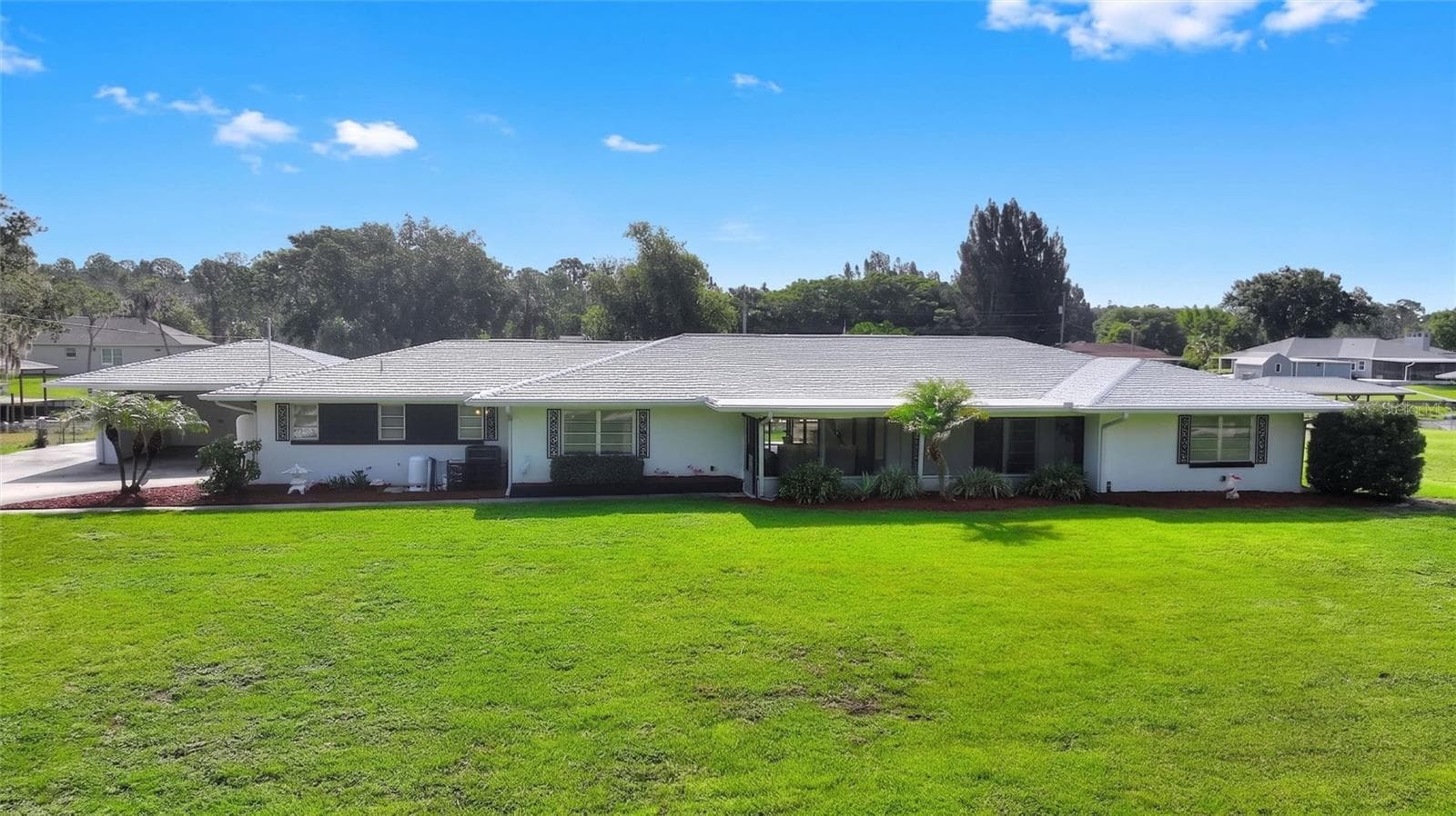 6197 AMARYLLIS DR