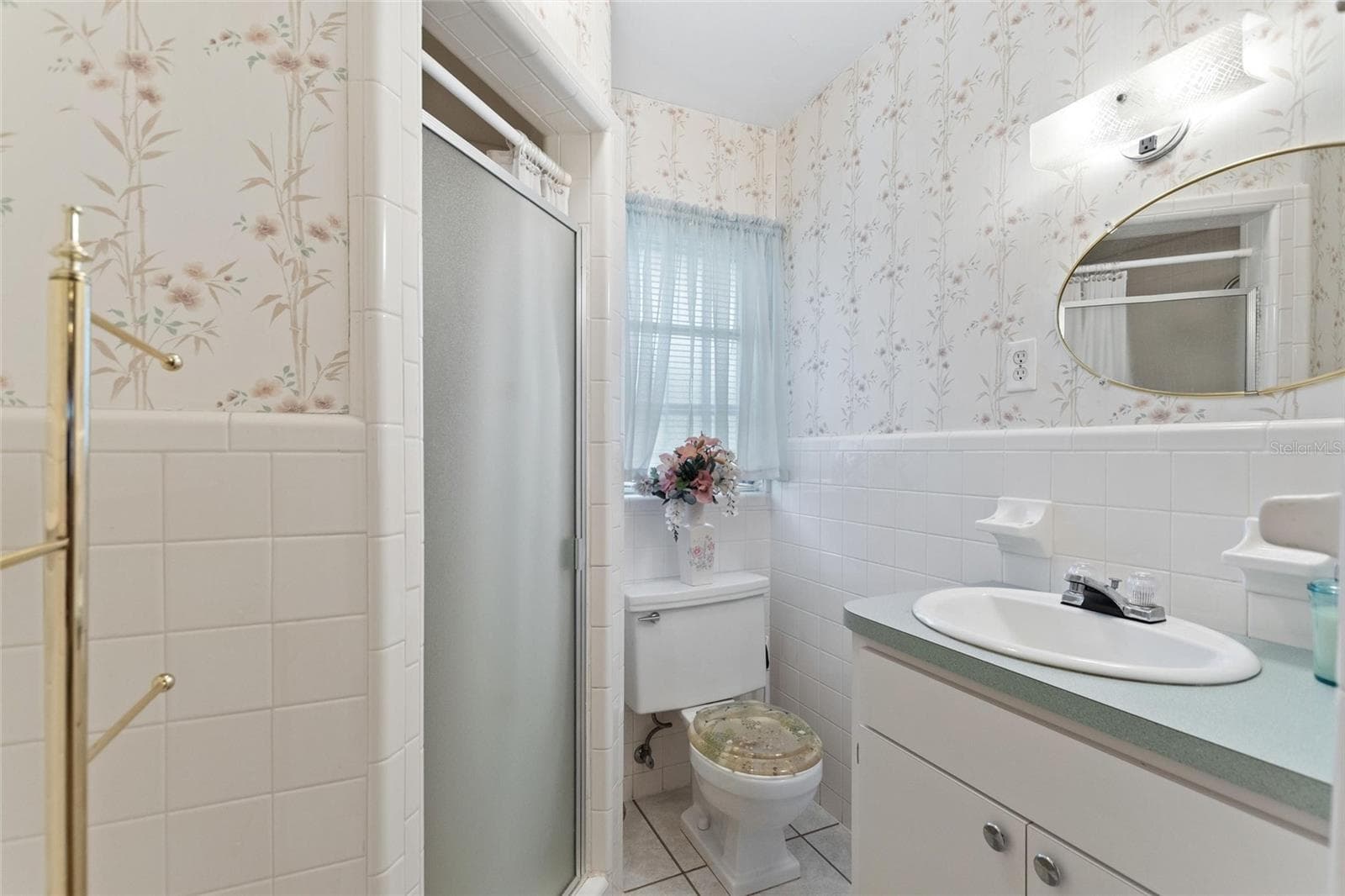 Private suite ensuite. - 6197 AMARYLLIS DR, INDIAN LAKE ESTATES