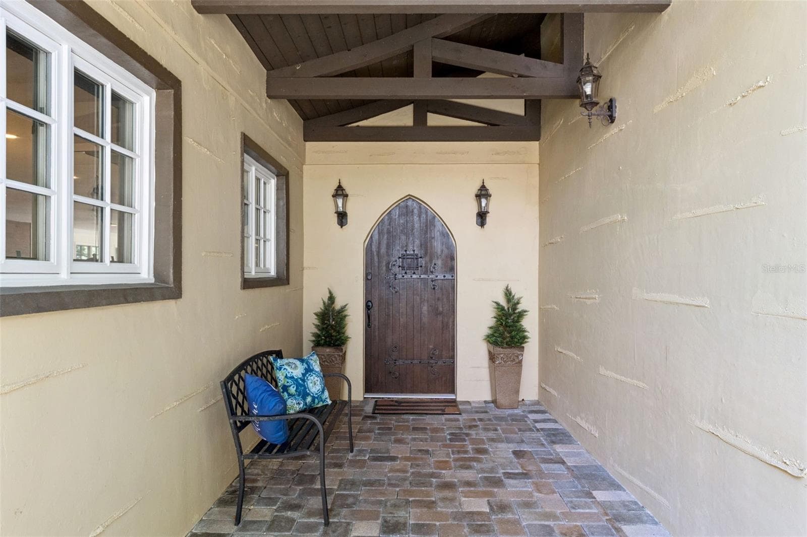 Covered Entry - 1629 HEMPEL AVE, WINDERMERE