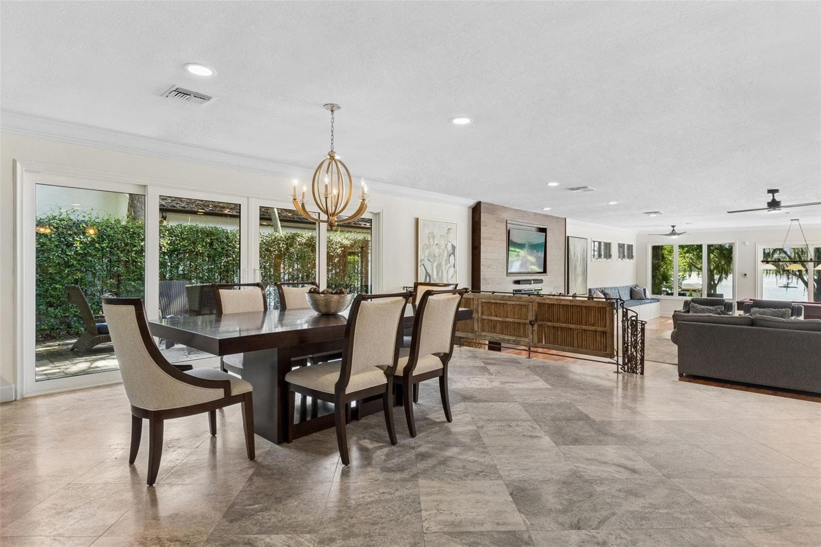 Large Dining Space for the Simple dinner or formal party - 1629 HEMPEL AVE, WINDERMERE