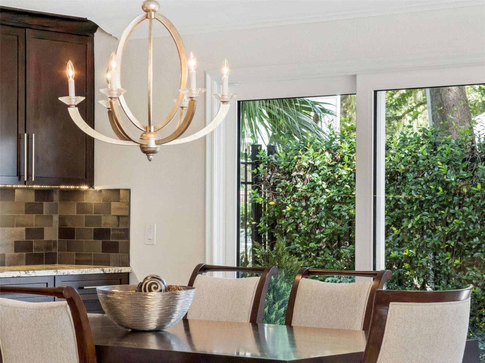 Casual Meals or those meals that make memories - 1629 HEMPEL AVE, WINDERMERE