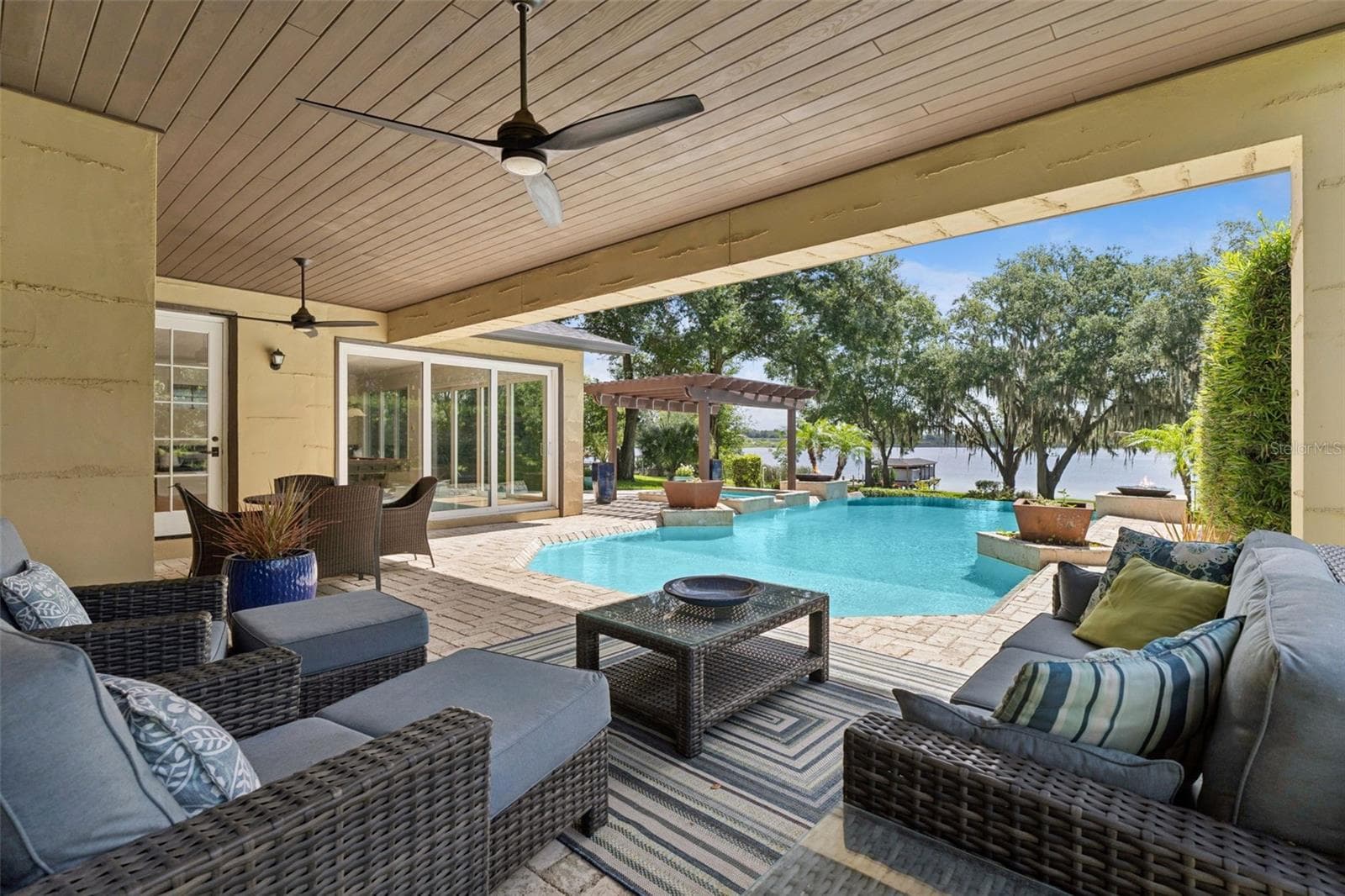 Cypress paneled lanai to enjoy the outside without the sun - 1629 HEMPEL AVE, WINDERMERE