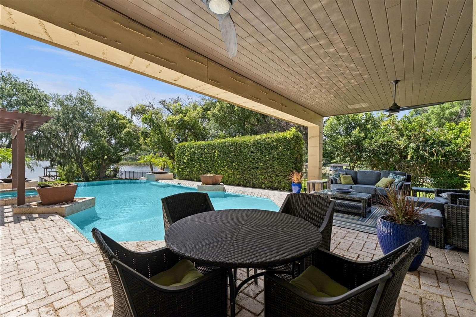 Lanai large enough for a dinette table and lounges - 1629 HEMPEL AVE, WINDERMERE
