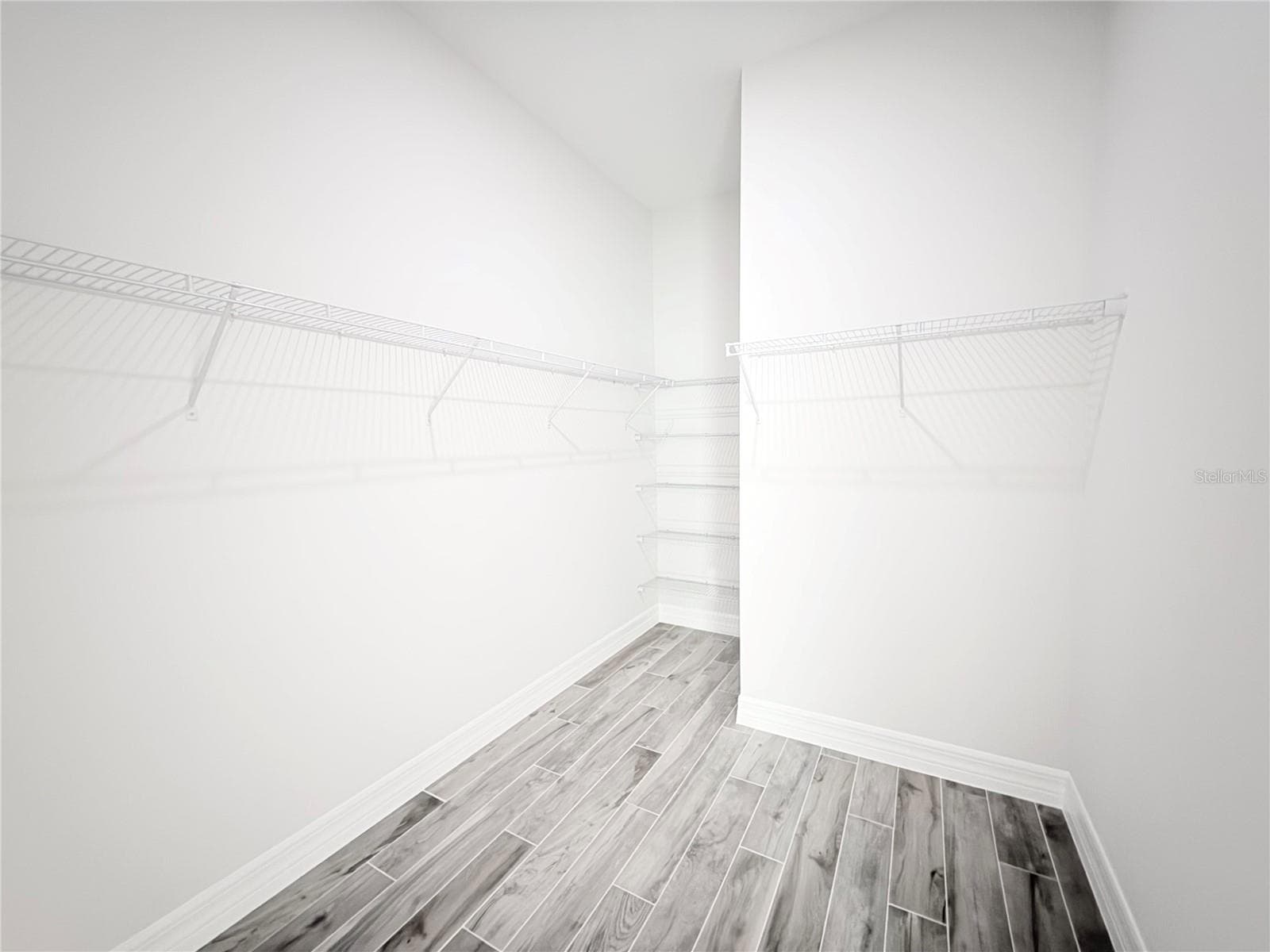 Primary walk in closet - 30280 W BLUEBELL AVE, EUSTIS