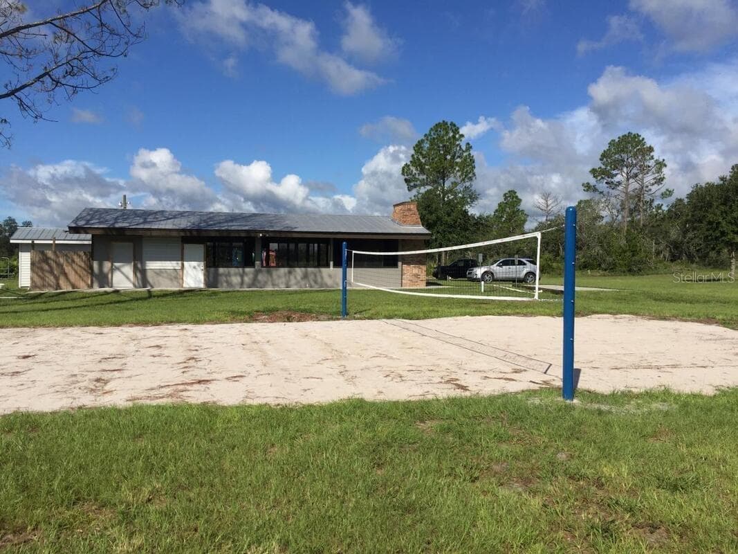 Volleyball area - 30280 W BLUEBELL AVE, EUSTIS