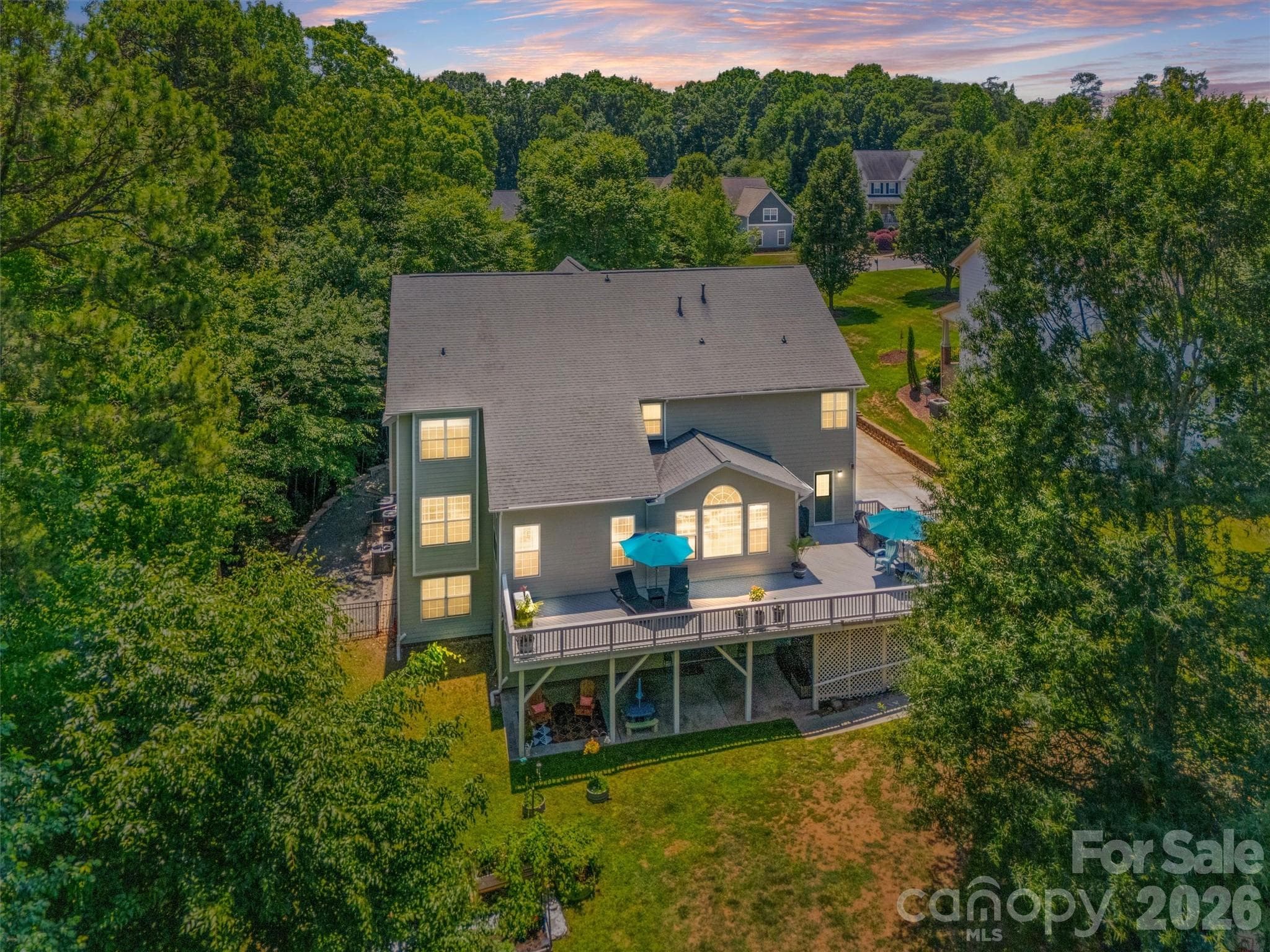 Single Family Residence at 121 Isle Run Drive, Mooresville, photo 41 of 48