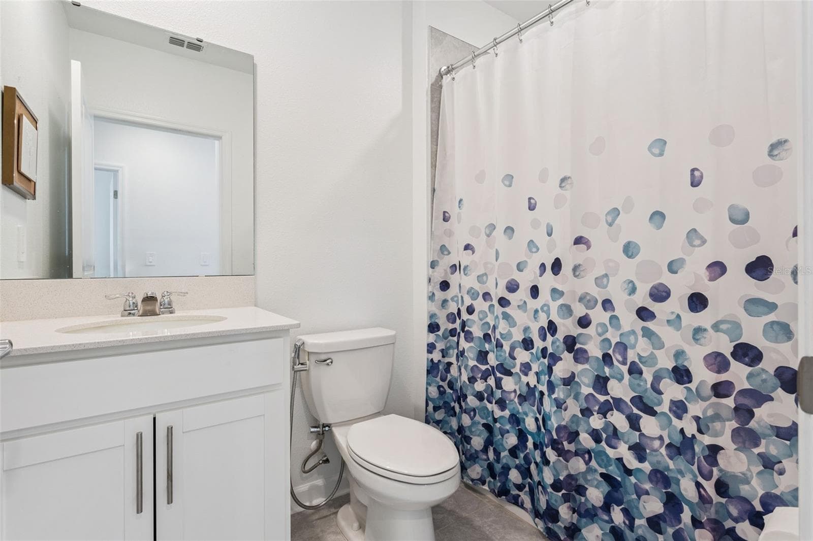 Single Family Residence at 26180 FEATHERGRASS CIR, LEESBURG, photo 25 of 33