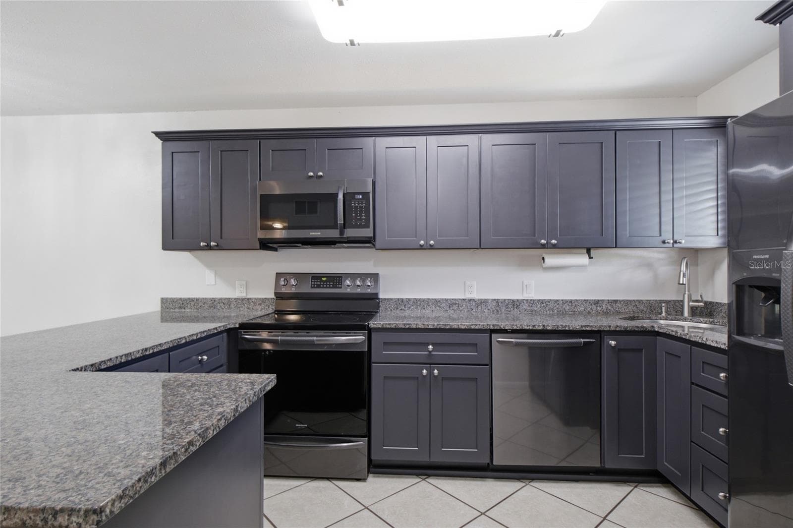 Condominium at 6033 34TH ST W #136, BRADENTON, photo 10 of 36