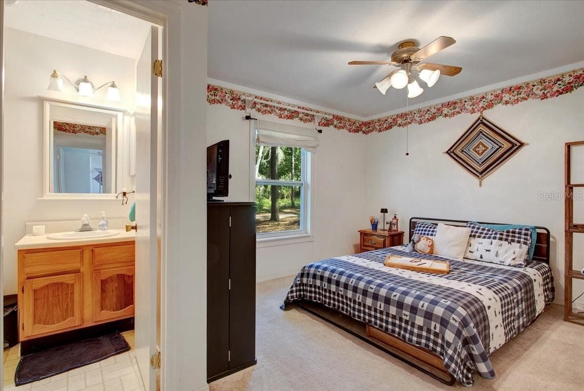 Single Family Residence at 235 ASHLEY LAKE DR, MELROSE, photo 14 of 44