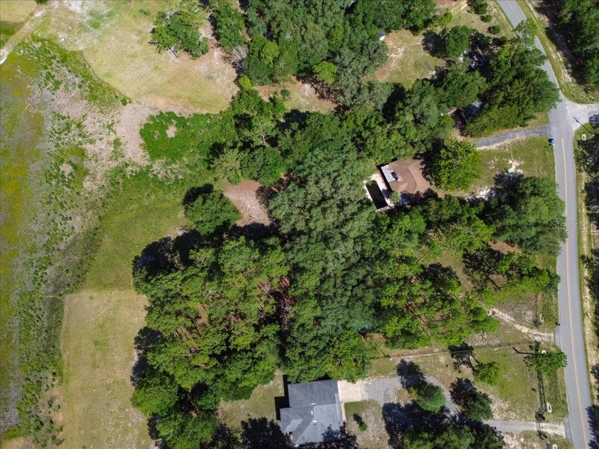 Single Family Residence at 235 ASHLEY LAKE DR, MELROSE, photo 43 of 44