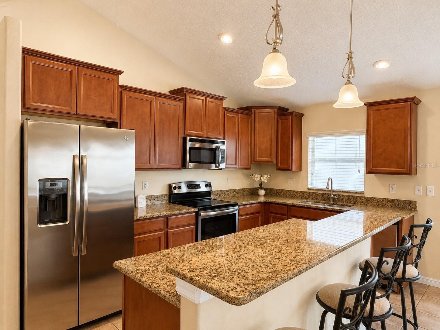 Single Family Residence at 15406 FEATHER STAR PLACE, RUSKIN, photo 5 of 45