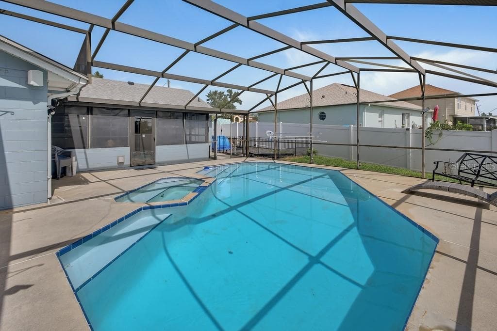 Single Family Residence at 3018 BONKIRK DR, DELTONA, photo 2 of 37