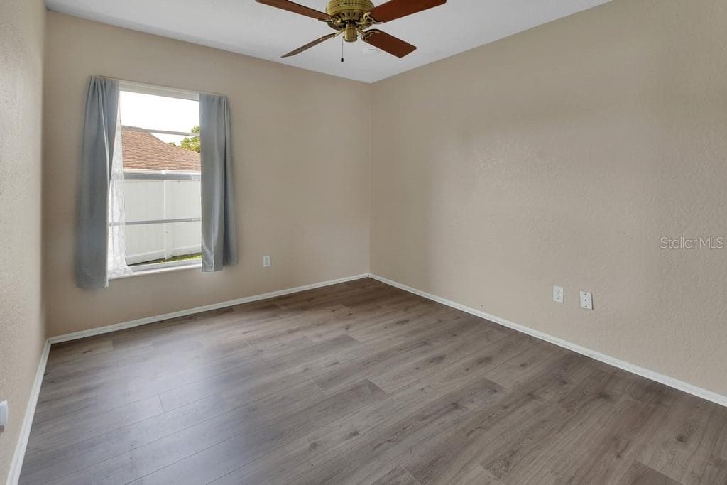 Single Family Residence at 3018 BONKIRK DR, DELTONA, photo 22 of 37