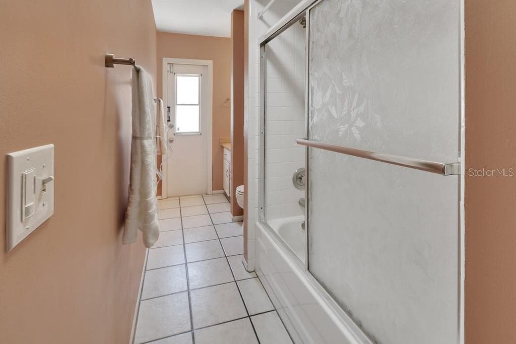 Single Family Residence at 3018 BONKIRK DR, DELTONA, photo 24 of 37