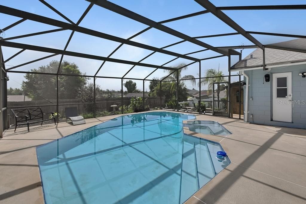 Single Family Residence at 3018 BONKIRK DR, DELTONA, photo 31 of 37