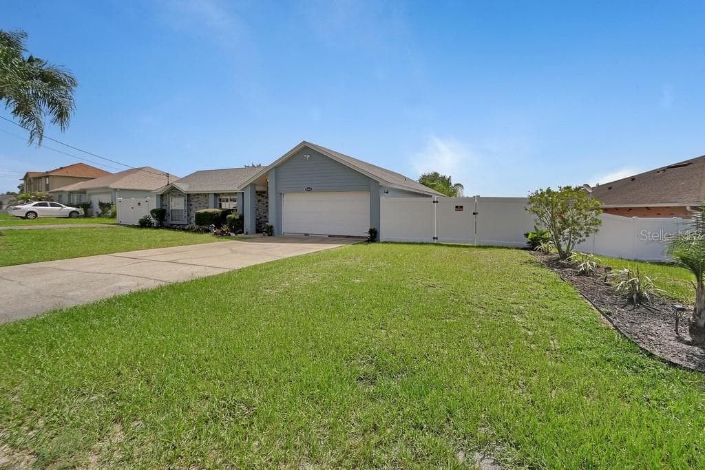 Single Family Residence at 3018 BONKIRK DR, DELTONA, photo 35 of 37