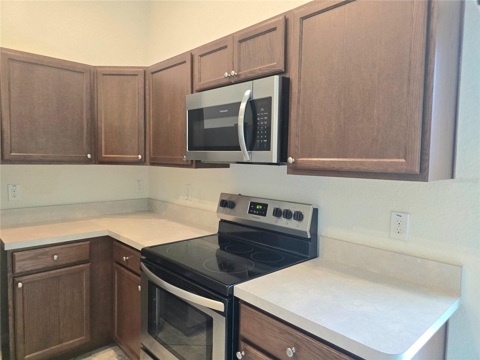Single Family Residence at 326 DINNER LAKE CT, LAKE WALES, photo 11 of 25