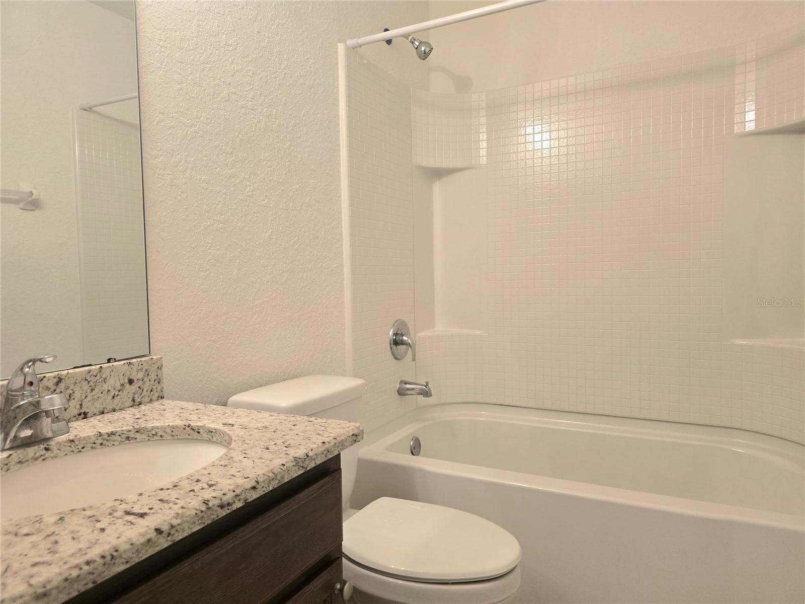 Bathroom 2 - 326 DINNER LAKE CT, LAKE WALES
