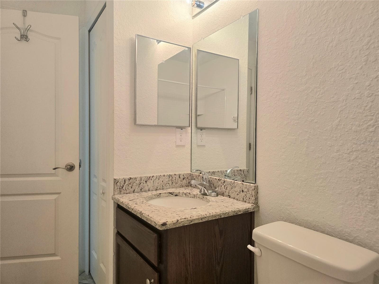 Bathroom 2 - 326 DINNER LAKE CT, LAKE WALES
