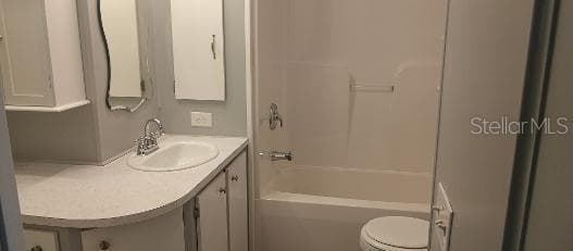 Bathroom 2 - 313 DANUBE CIR, BRADENTON
