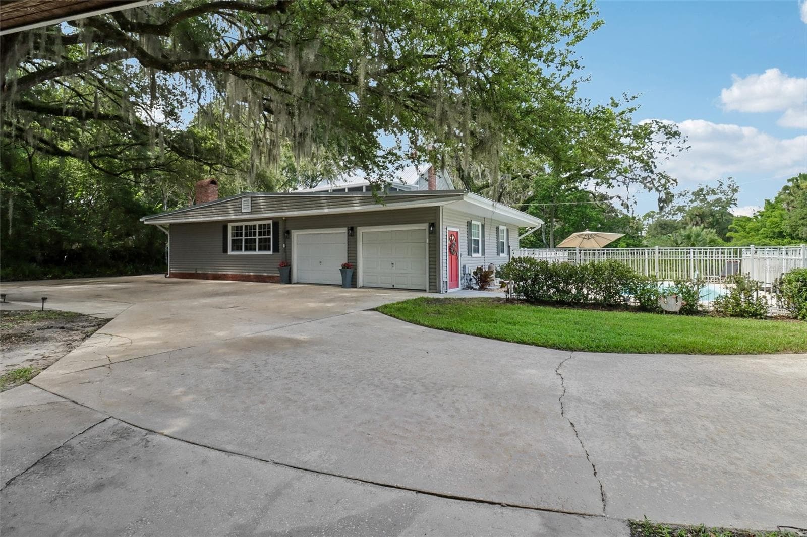 Single Family Residence at 649 GLENWAY DR, SANFORD, photo 9 of 52